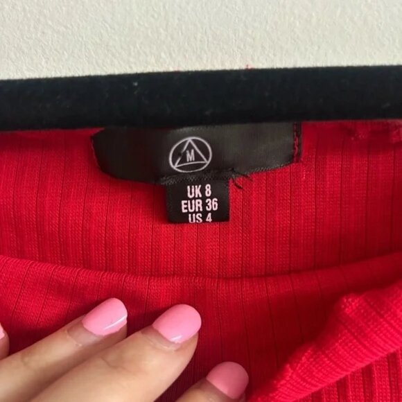 Missguided, size 4, off the shoulder long sleeve crop top. Cherry red - Picture 7 of 9